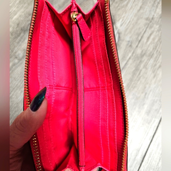 Coach Bags Legacy Signature North/South Swingpack & Payton Signature Zip Wallet - Picture 8 of 13